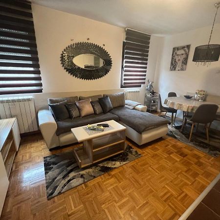 Apartment Sweet Dreams-Close To Zoo,Dinamo Stadium And The City Center Zagreb Bagian luar foto