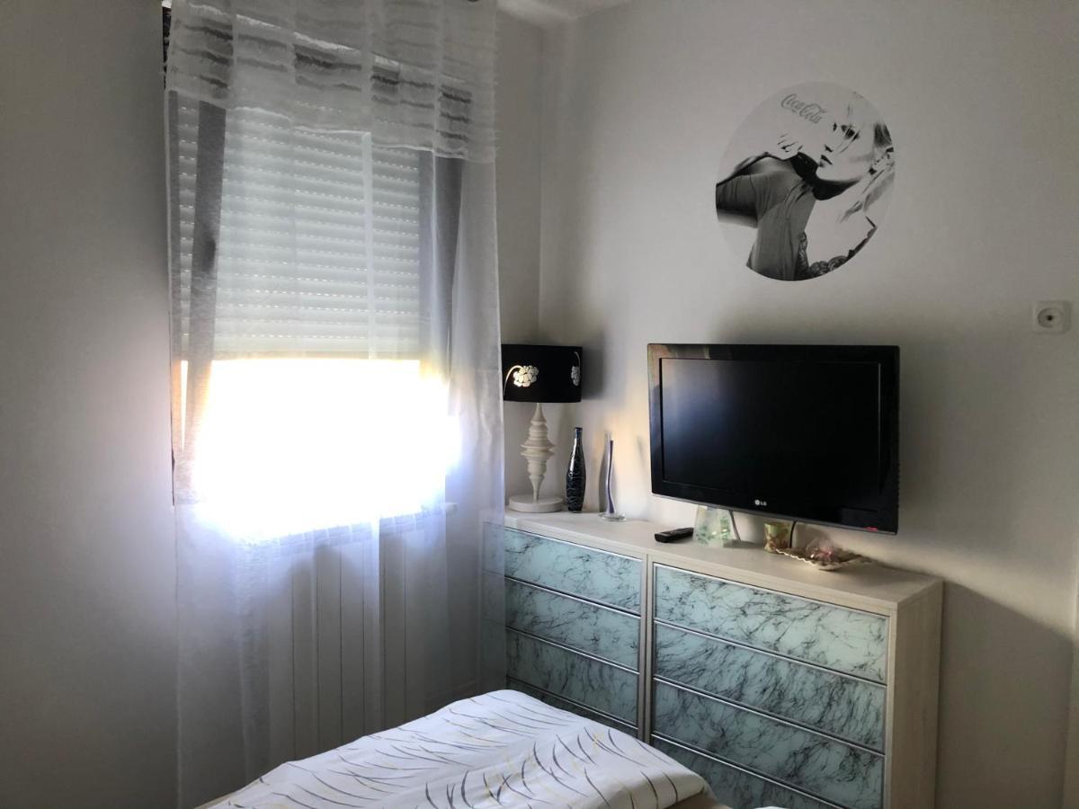 Apartment Sweet Dreams-Close To Zoo,Dinamo Stadium And The City Center Zagreb Bagian luar foto
