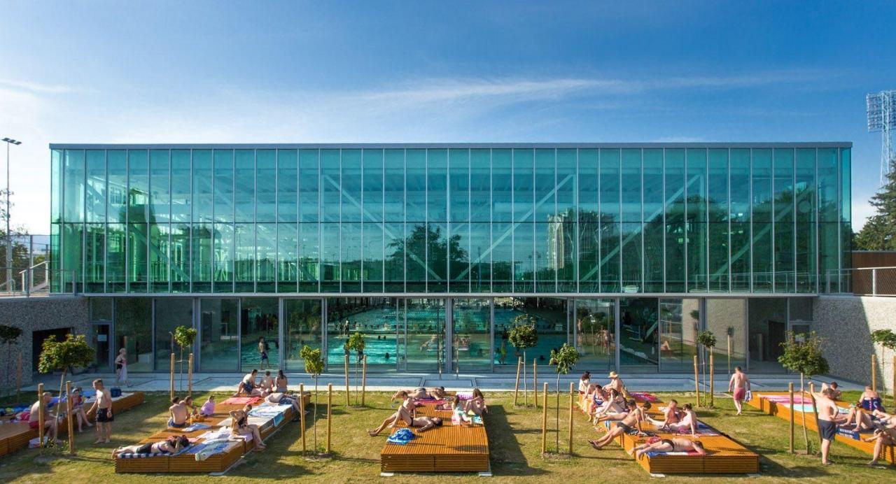 Apartment Sweet Dreams-Close To Zoo,Dinamo Stadium And The City Center Zagreb Bagian luar foto