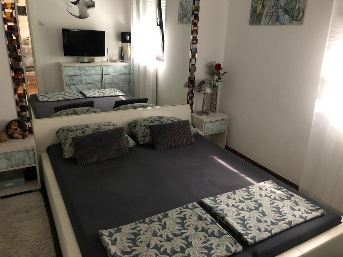 Apartment Sweet Dreams-Close To Zoo,Dinamo Stadium And The City Center Zagreb Bagian luar foto