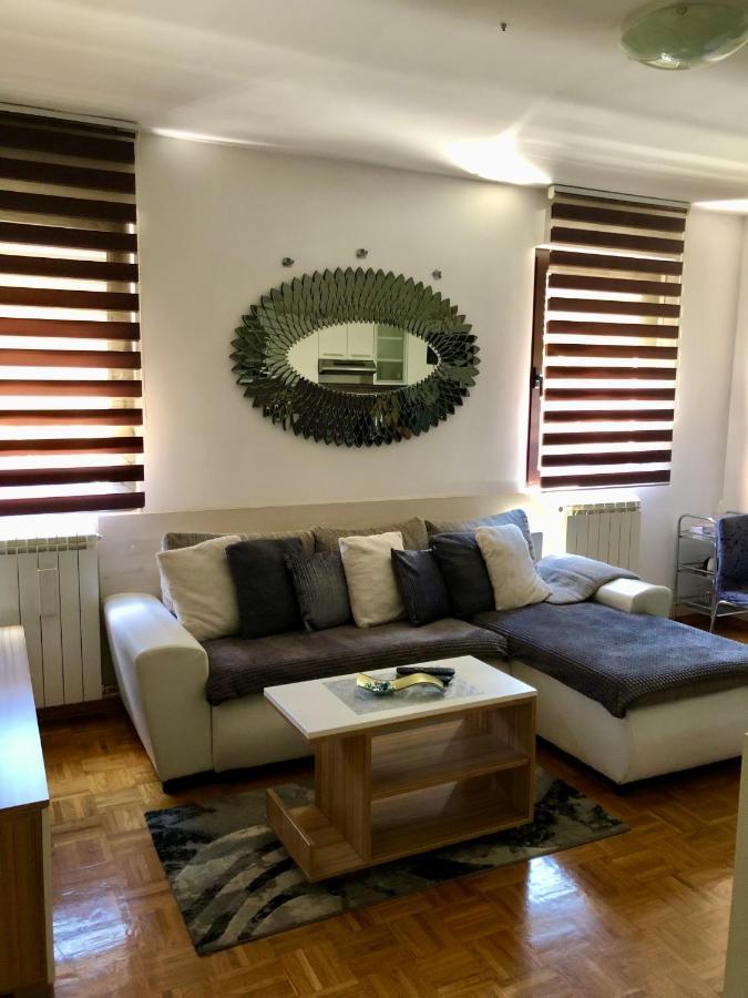 Apartment Sweet Dreams-Close To Zoo,Dinamo Stadium And The City Center Zagreb Bagian luar foto