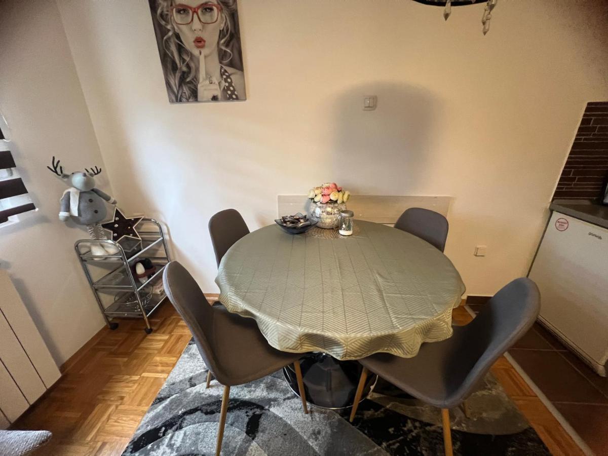 Apartment Sweet Dreams-Close To Zoo,Dinamo Stadium And The City Center Zagreb Bagian luar foto