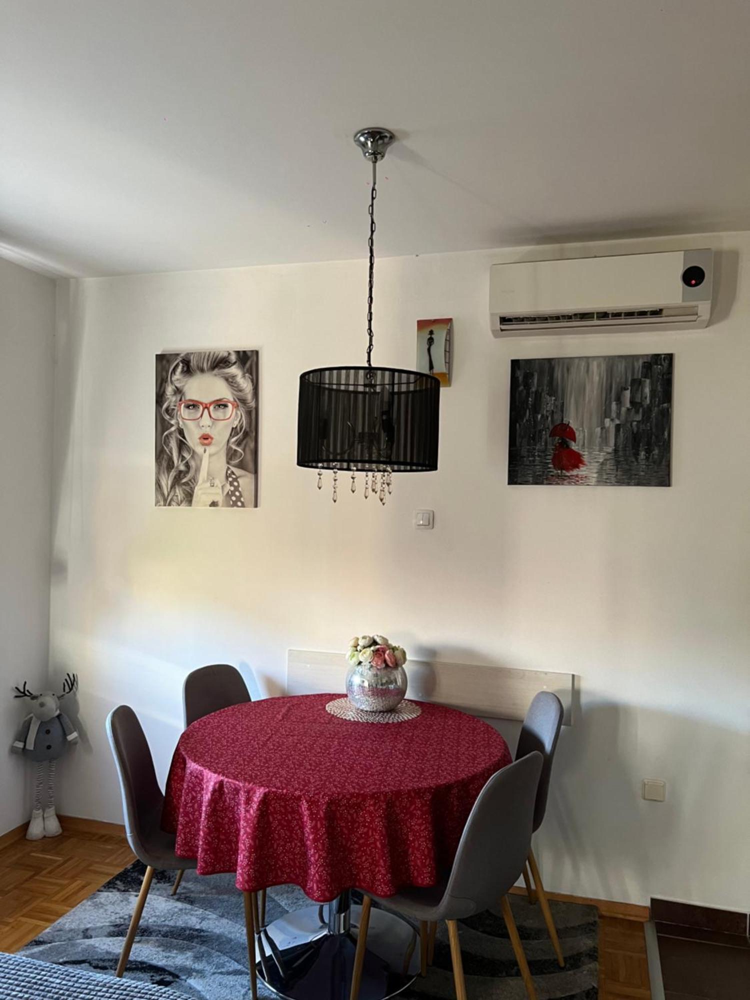 Apartment Sweet Dreams-Close To Zoo,Dinamo Stadium And The City Center Zagreb Bagian luar foto
